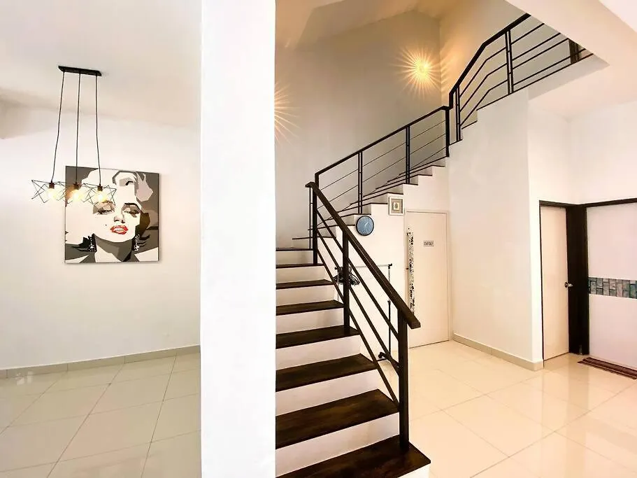 Shamrock Breeze Villa 2: Coastal Haven For 25 Guests باتو فيرينغي ماليزيا